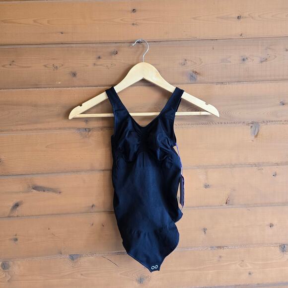 Yitty Nearly Naked Shapewear Thong Shapewear Bodysuit Black NWT M/L Tank Top - Picture 2 of 5